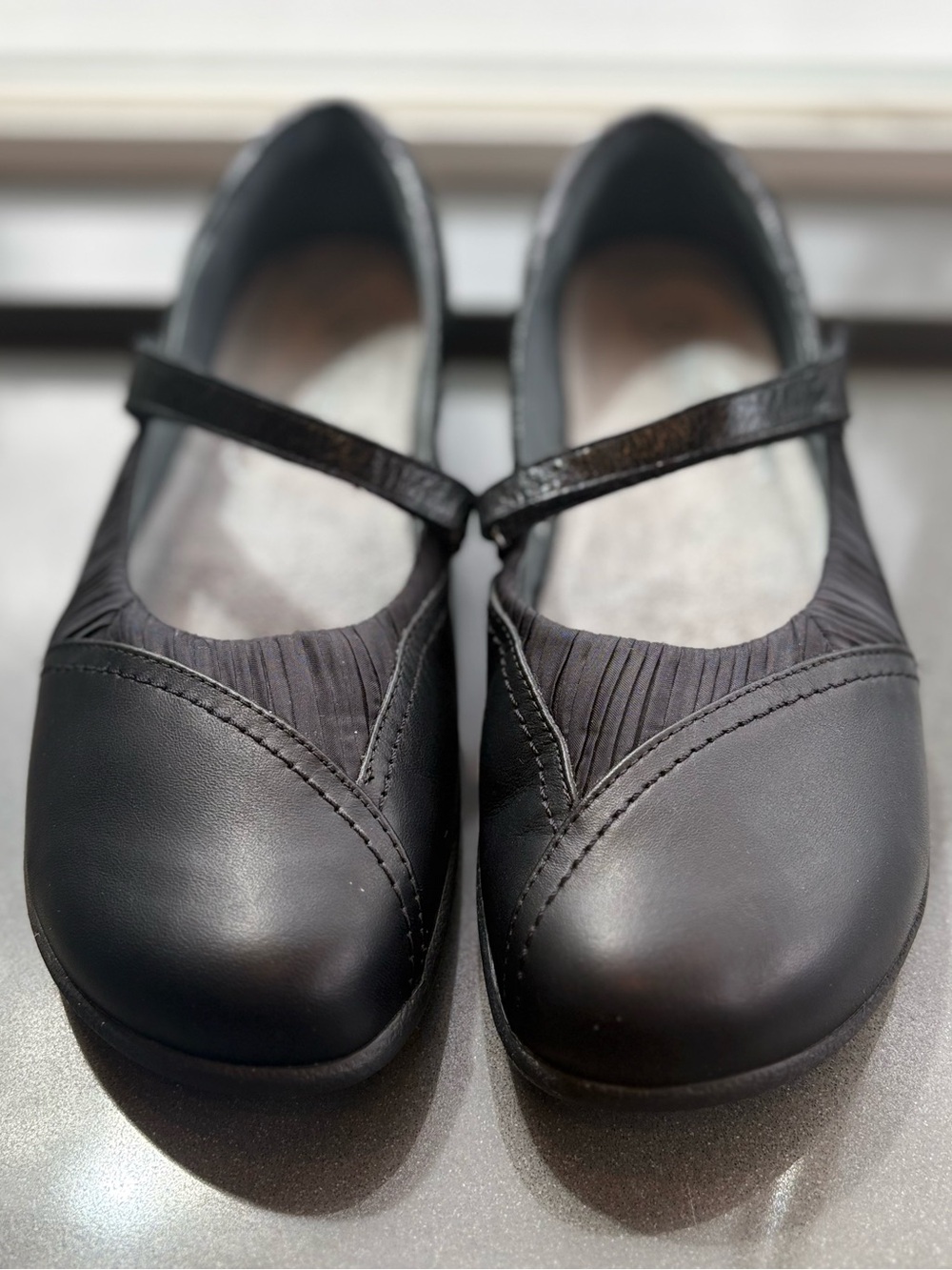 Naot Kirei Metallic Gray Leather Mary Jane Comfort Flats Shoes - Size 41